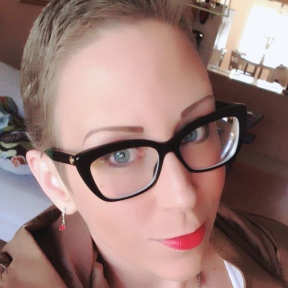 Meet your Posher, Rory - Picture 1 of 1